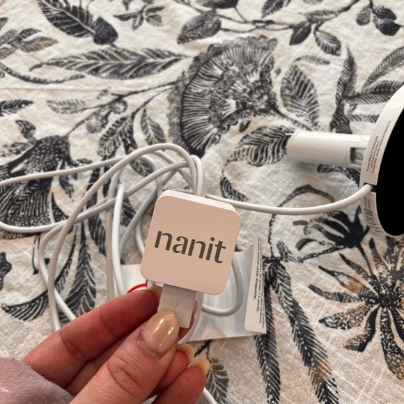 Nanit Flex Stand with Power Adapter White for Camera baby monitor equipment - Picture 3 of 4